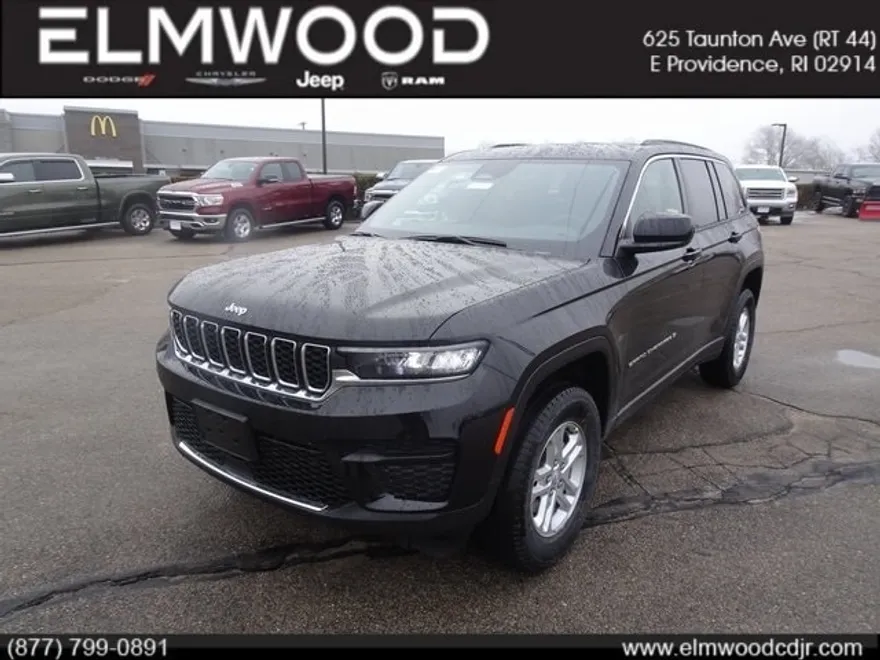 2025 Jeep Grand Cherokee Laredo photo 1