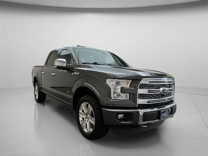 2017 Ford F-150 Platinum photo 1