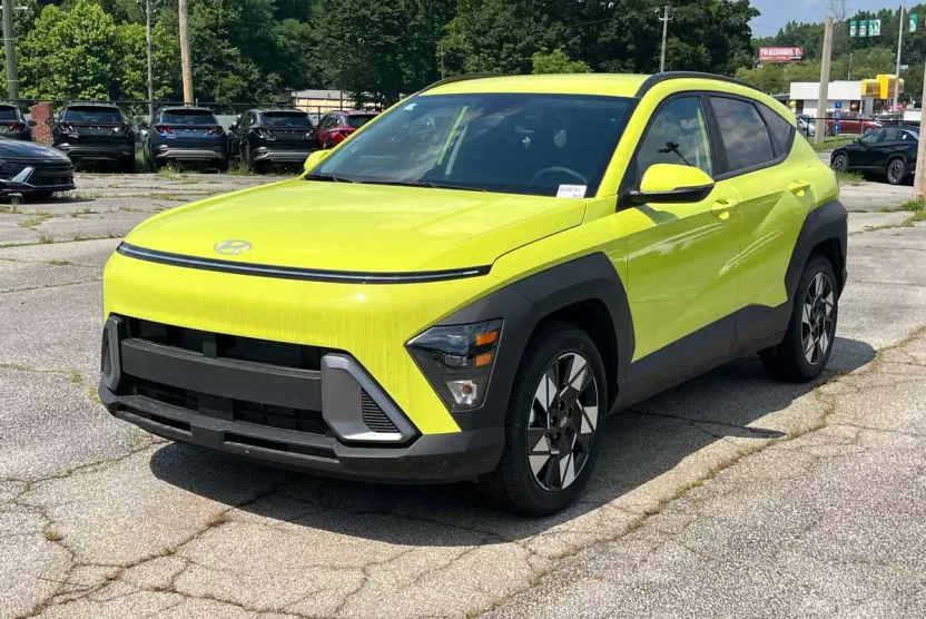 2025 Hyundai Kona SEL photo 1