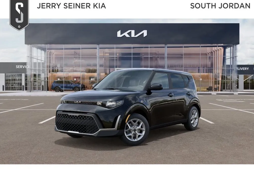 2025 Kia Soul LX photo 1
