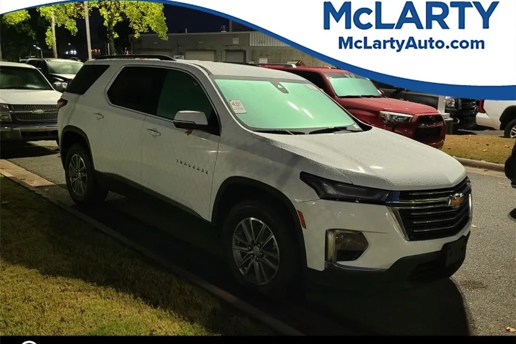2023 Chevrolet Traverse Cloth photo 1