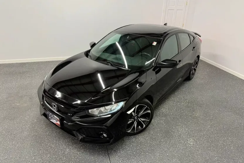 2018 Honda Civic Si photo 1