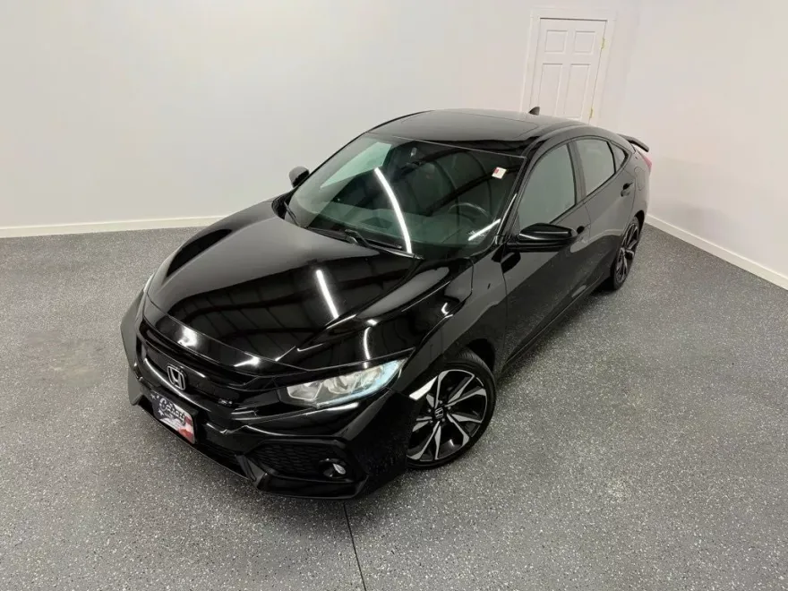 2018 Honda Civic Si photo 1