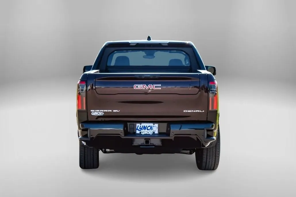 2026 Gmc Sierra EV Denali photo 1