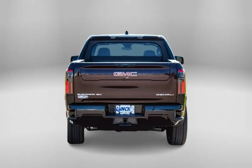 2026 Gmc Sierra EV Denali photo 1