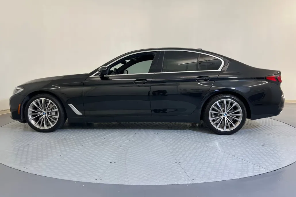 2022 Bmw 530i photo 1