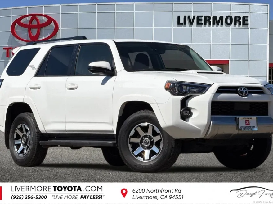 2024 Toyota 4Runner TRD Off-Road photo 1