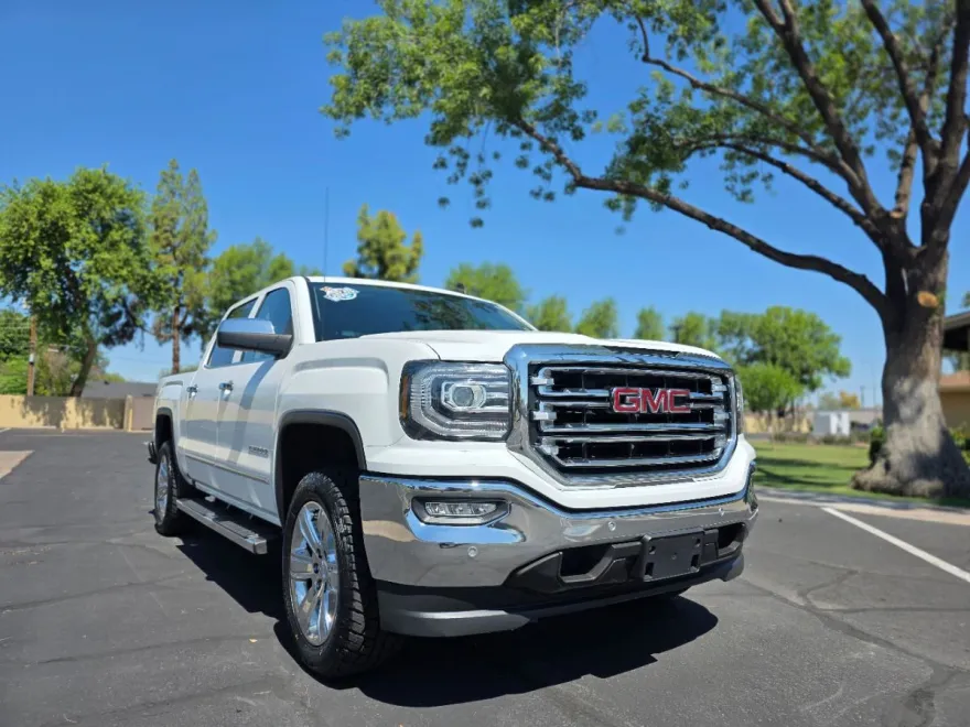 2018 Gmc Sierra 1500 SLT photo 1