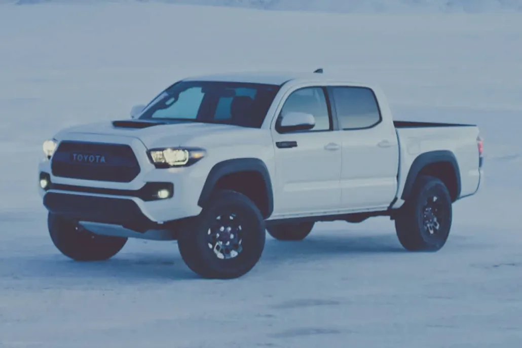 2017 Toyota Tacoma TRD V6 photo 1