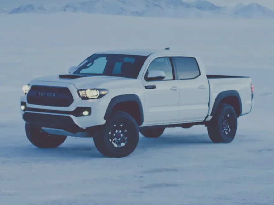 2017 Toyota Tacoma TRD V6 photo 1