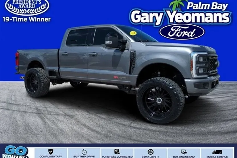 2024 Ford F-350 Lariat photo 1