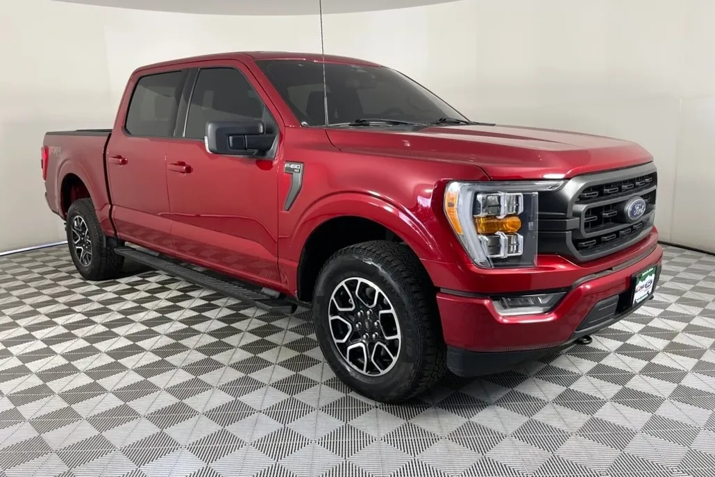 2022 Ford F-150 XLT photo 1