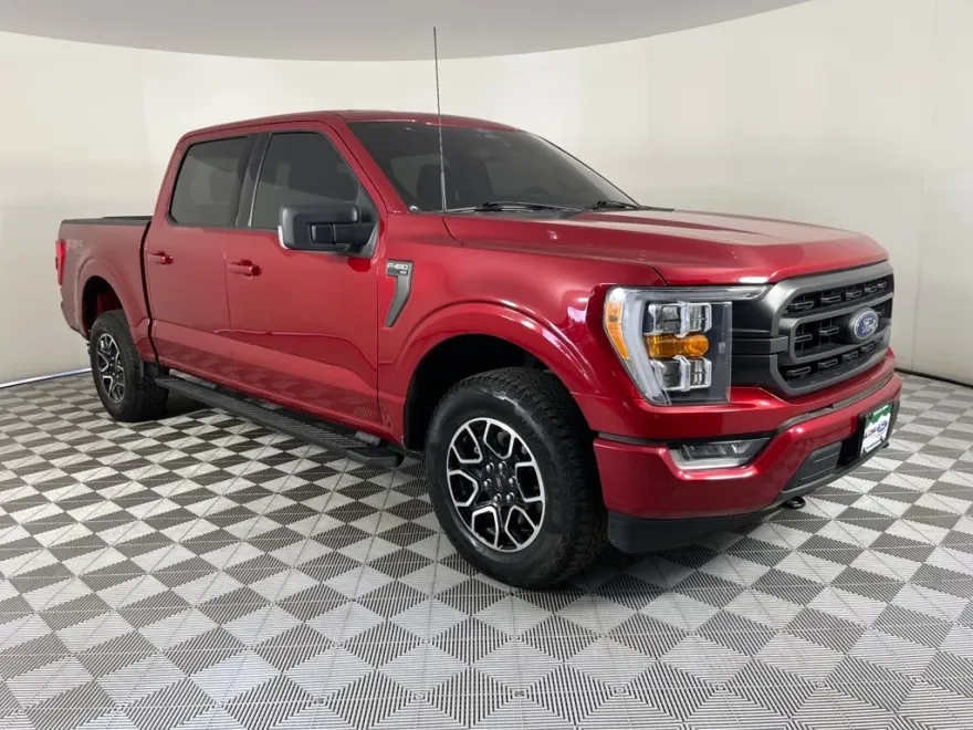 2022 Ford F-150 XLT photo 1