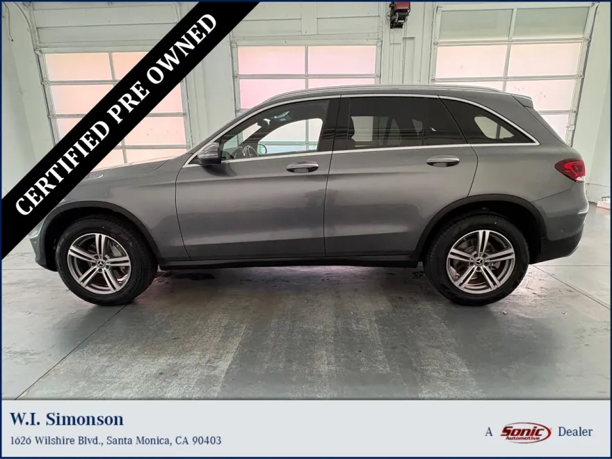 2022 Mercedes Benz GLC 300 photo 1