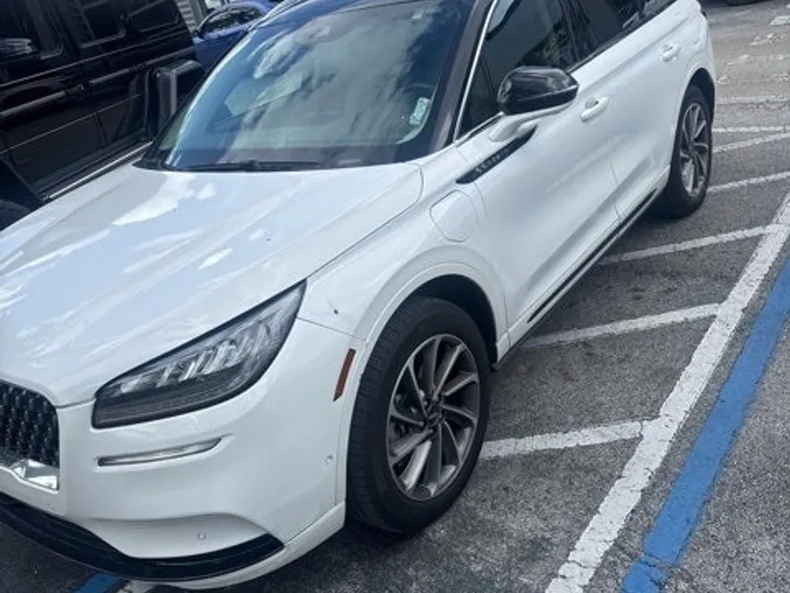 2021 Lincoln Corsair Grand Touring photo 1