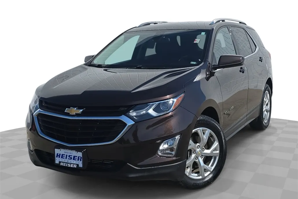 2020 Chevrolet Equinox LT photo 1