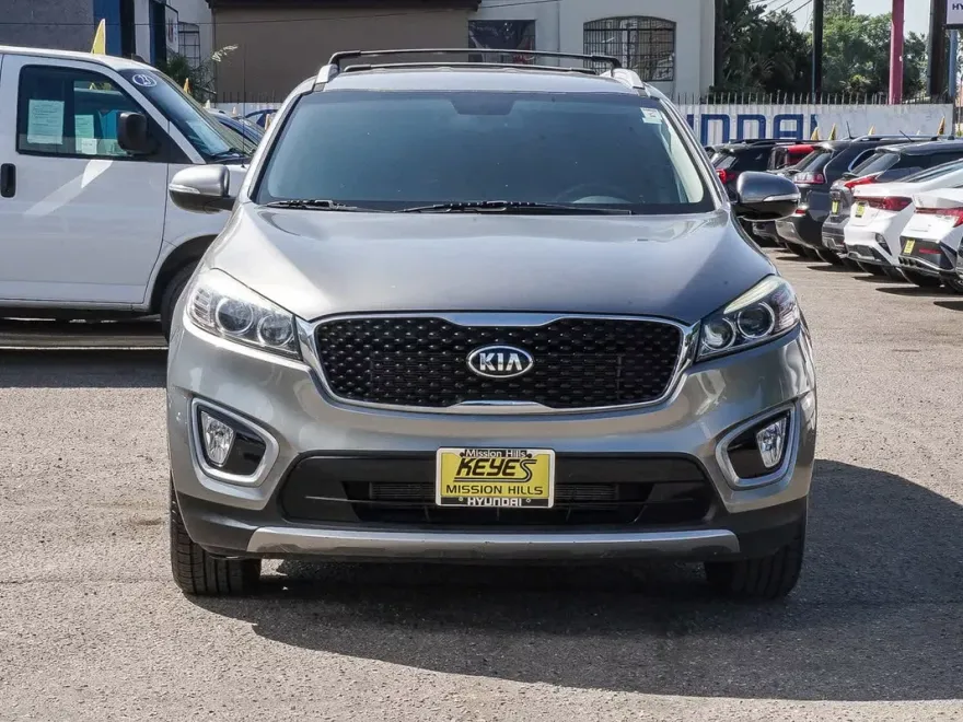 2017 Kia Sorento EX photo 1