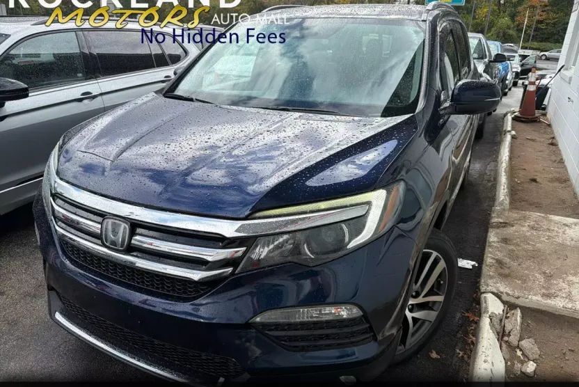 2016 Honda Pilot Touring photo 1