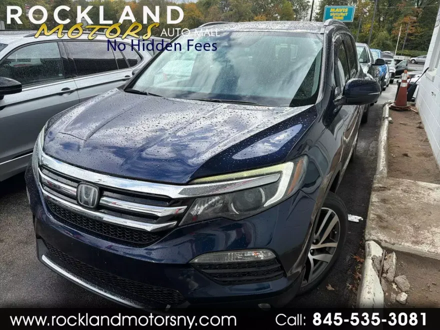 2016 Honda Pilot Touring photo 1