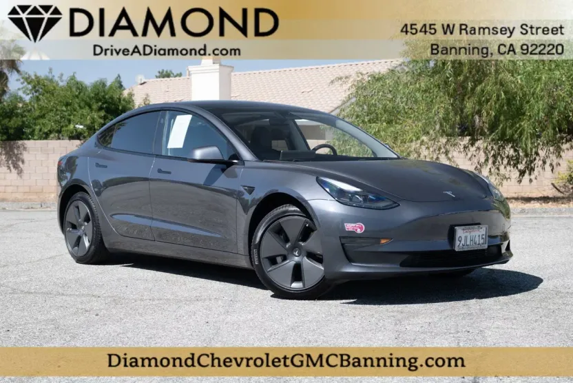 2023 Tesla Model 3 photo 1