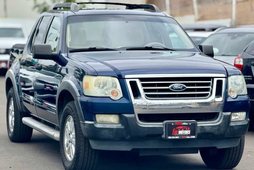 2008 Ford Explorer Sport Trac XLT photo 1