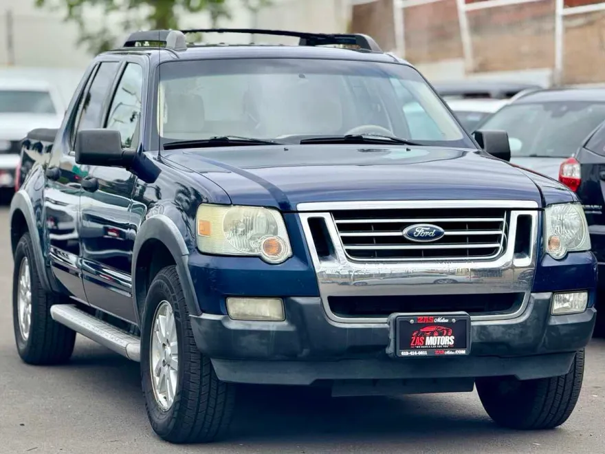 2008 Ford Explorer Sport Trac XLT photo 1