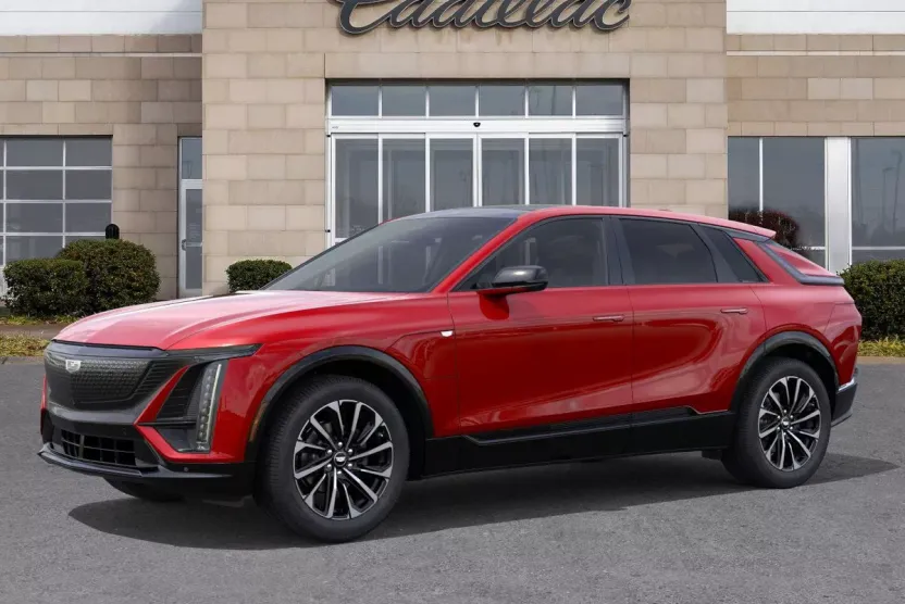 2026 Cadillac Lyriq Sport photo 1