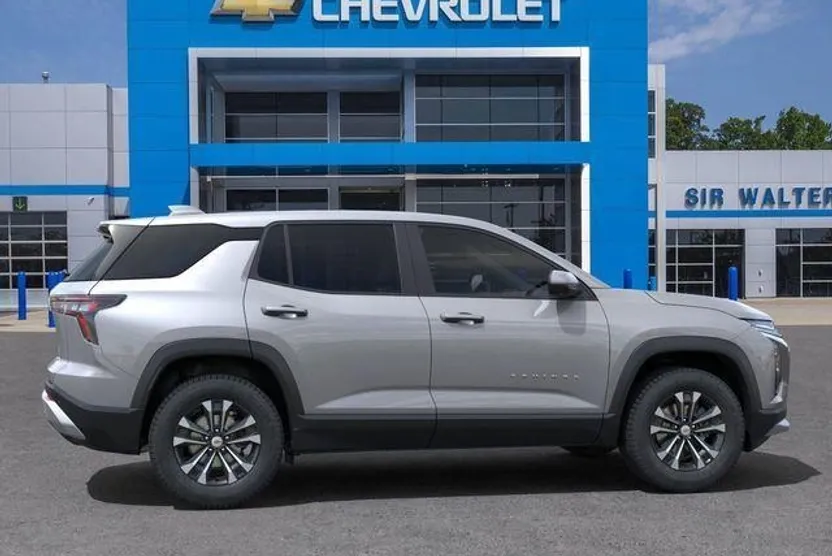 2026 Chevrolet Equinox LT photo 1
