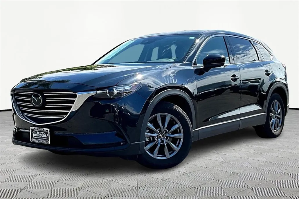 2022 Mazda CX-9 Touring photo 1