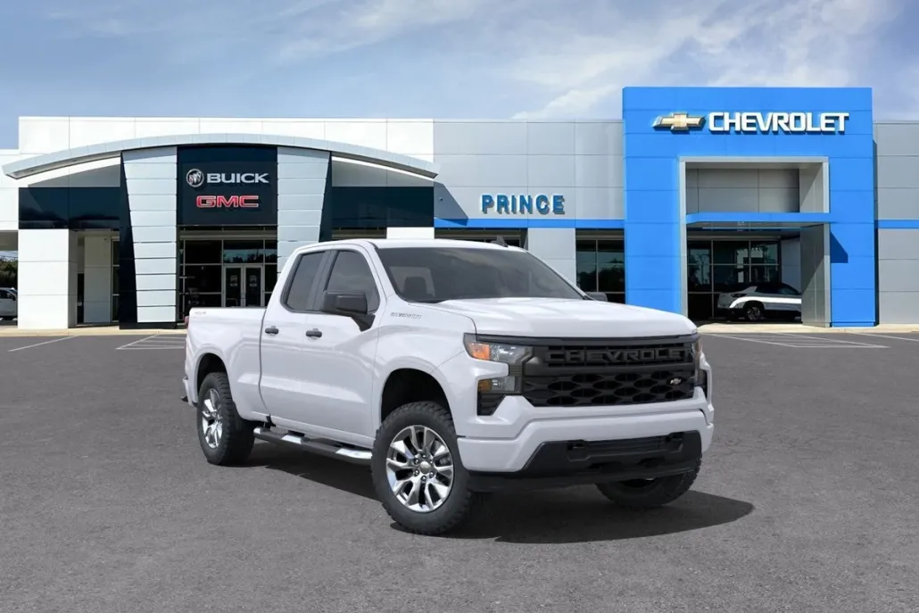 2025 Chevrolet Silverado 1500 Custom photo 1