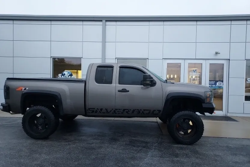 2013 Chevrolet Silverado 1500 LT photo 1