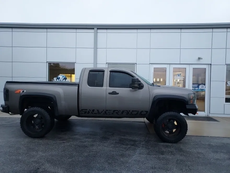 2013 Chevrolet Silverado 1500 LT photo 1