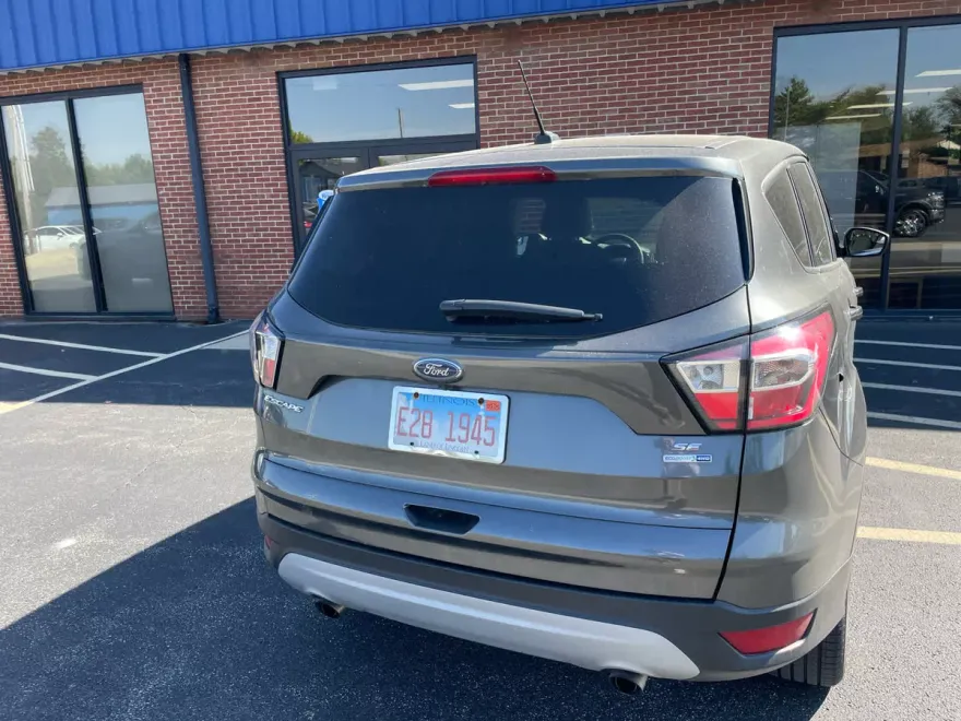 2017 Ford Escape SE photo 1