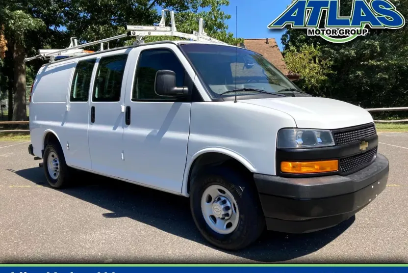 2019 Chevrolet Express 2500 Cargo photo 1