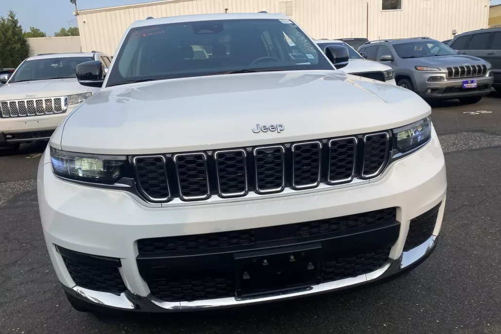 2021 Jeep Grand Cherokee Limited photo 1