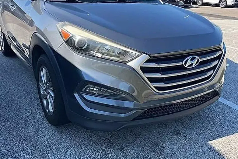 2017 Hyundai Tucson SE photo 1