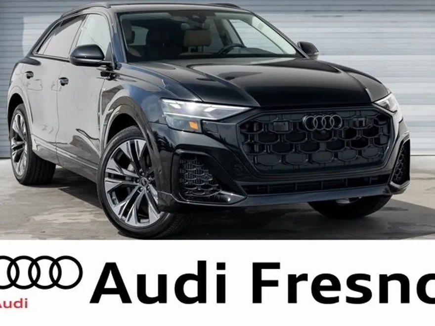 2025 Audi Q8 55 Premium Plus photo 1