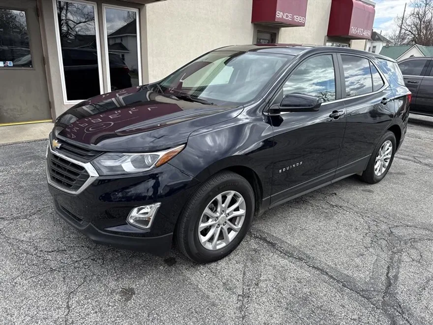 2021 Chevrolet Equinox LT photo 1