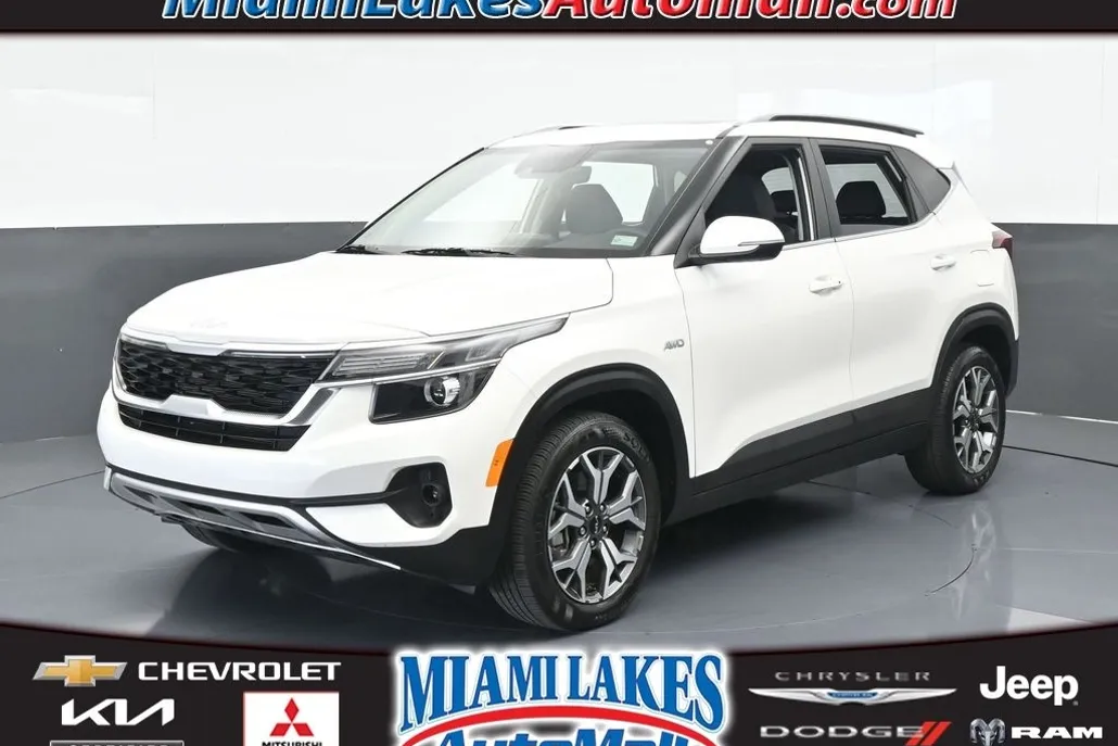 2023 Kia Seltos EX photo 1