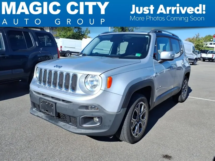 2017 Jeep Renegade Limited photo 1