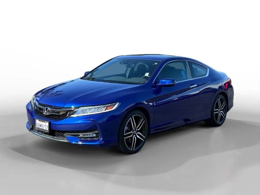 2017 Honda Accord Touring photo 1