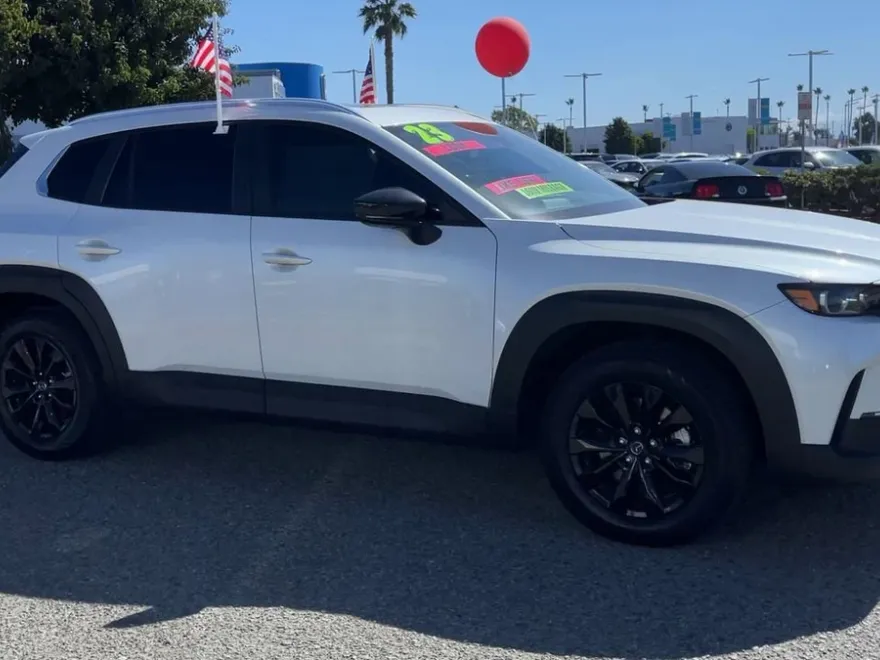 2023 Mazda CX-50 2.5 Preferred Plus photo 1