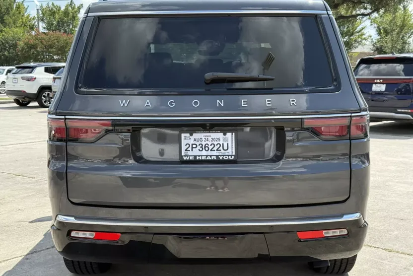 2025 Jeep Wagoneer Base photo 1