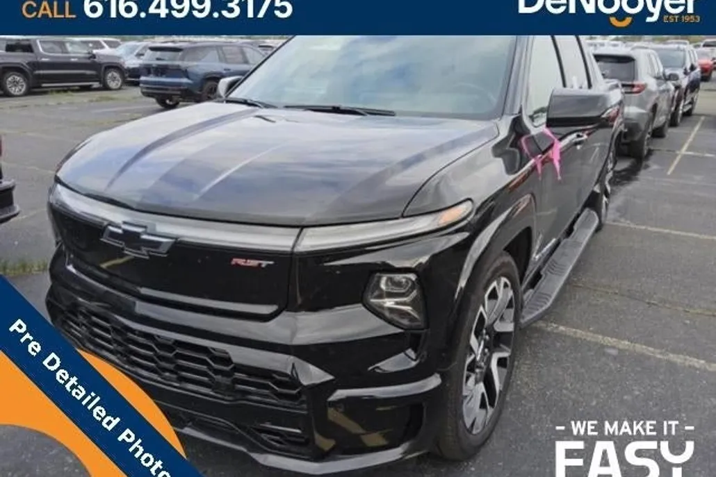 2024 Chevrolet Silverado EV RST photo 1