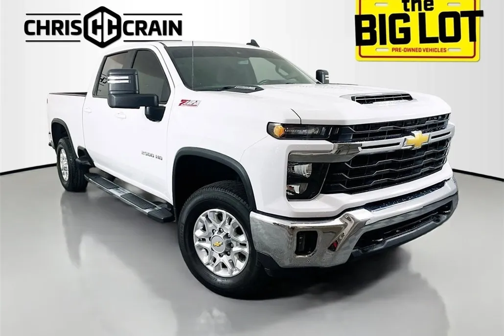 2024 Chevrolet Silverado 2500HD LT photo 1
