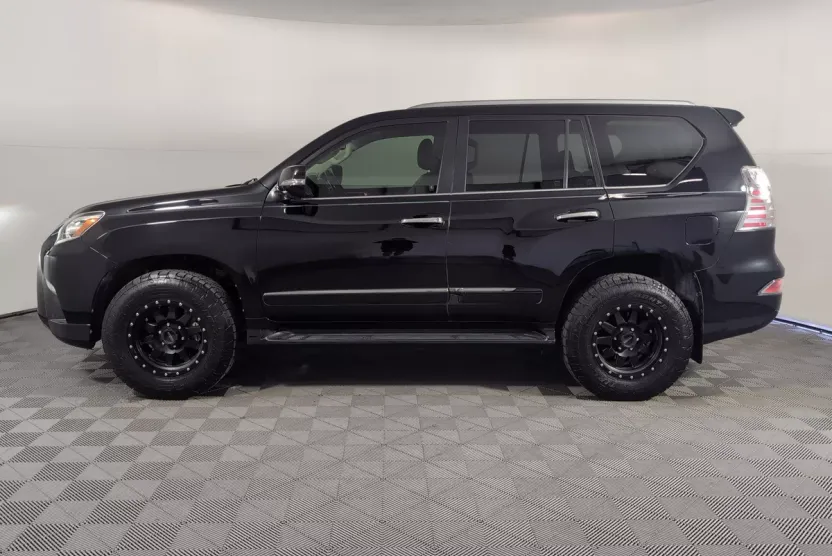 2017 Lexus GX 460 photo 1