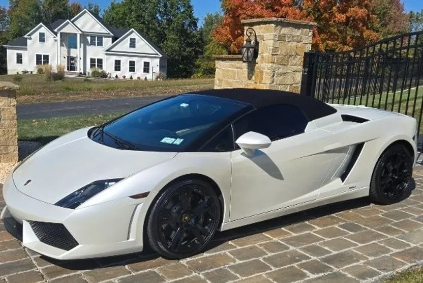 2011 Lamborghini Gallardo LP 560-4 Spyder photo 1