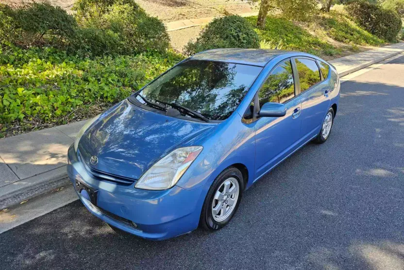 2005 Toyota Prius photo 1