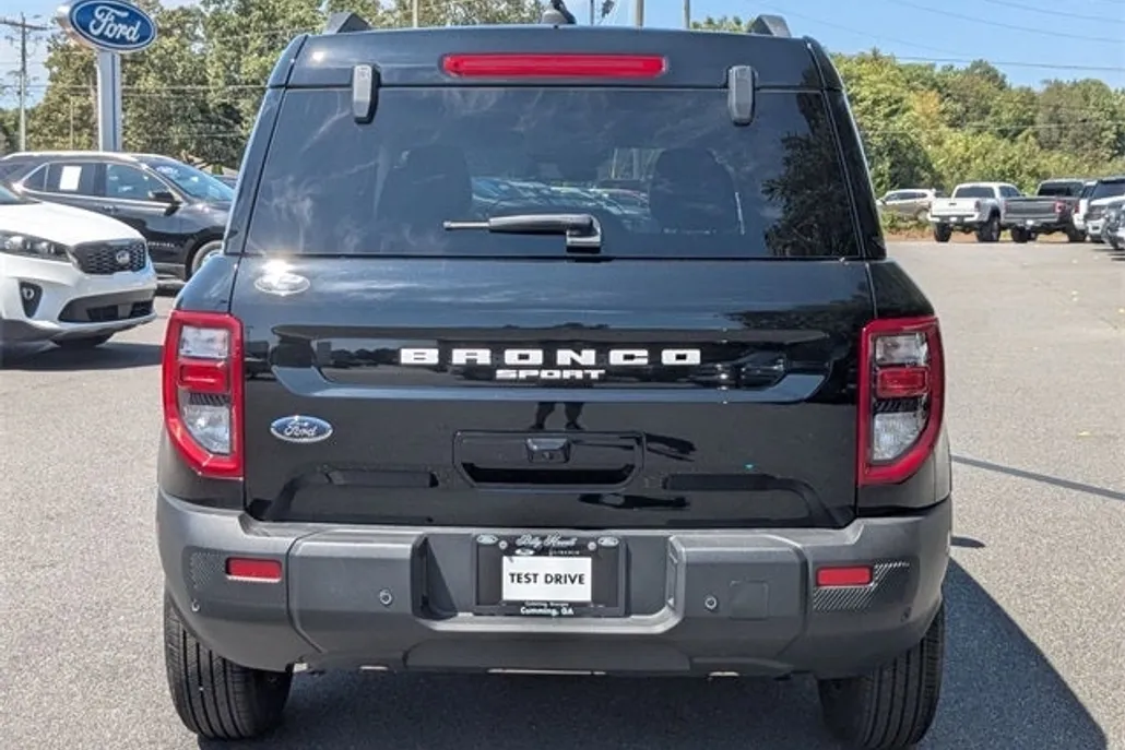 2025 Ford Bronco Sport Outer Banks photo 1