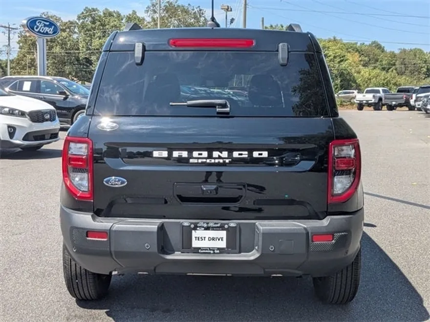 2025 Ford Bronco Sport Outer Banks photo 1